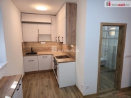 Pronájem bytu 4+kk, 75 m2, OV, Straky (okres Nymburk)