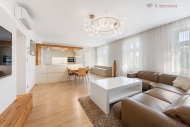 Pronájem bytu 2+kk, 0 m2, OV, Uherské Hradiště, ul. náměstí Míru