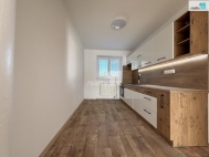 Pron�jem bytu 2+1, 51 m2, OV, Nov� Bor (okres �esk� L�pa), ul. Skl��sk�