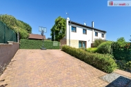 Prodej rohov�ho RD, 104 m2, Ch�n� (okres Praha-z�pad)