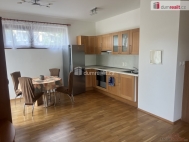 Pron�jem bytu 1+kk, 39 m2, OV, Praha 9, Hrdlo�ezy, ul. Nad Smetankou