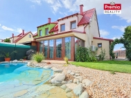 Prodej rohového RD, 122 m2, Troskotovice (okres Brno-venkov)
