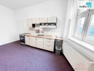 Pron�jem bytu 2+1, 75 m2, OV, Chropyn� (okres Krom����), ul. n�m�st� Svobody