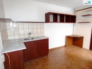 Pron�jem kancel���, ���any (okres Praha-v�chod)