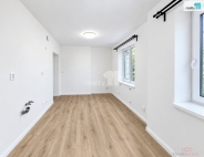 Prodej bytu 1+kk, 24 m2, OV, Praha 9, Hrdlořezy, ul. Českobrodská