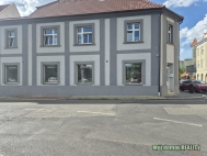 Pron�jem komer�n�ho objektu : Obchodn� centrum, �atec (okres Louny)