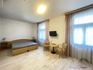 Pron�jem bytu 1+kk, 27 m2, DV, Praha 5, Sm�chov, ul. Plze�sk�