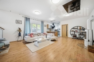 Prodej samostatného RD, 210 m2, Jeníkovice (okres Hradec Králové) - exkluzivně