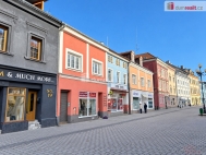 Pron�jem komer�n�ho prostoru, Sokolov