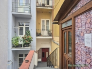 Pron�jem bytu 1+kk, 13 m2, OV, Praha 8, Karl�n, ul. K�i��kova