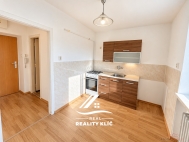 Pron�jem bytu 1+1, 28 m2, OV, Hlu��n (okres Opava), ul. 1. m�je