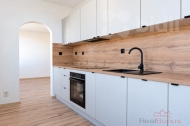 Prodej bytu 3+1, 68 m2, OV, T�inec, Doln� L��tn� (okres Fr�dek-M�stek), ul. Sosnov� - exkluzivn�