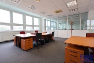 Pron�jem komer�n�ho objektu : Administrativn� b., Praha 4, Mod�any