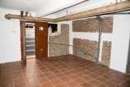 Pron�jem komer�n�ho objektu : Sklad, Praha 8, Karl�n