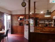 Pron�jem restaurace, N�chod