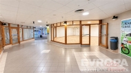 Pron�jem obchodn�ch prostor, Vrchlab� (okres Trutnov)