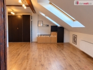 Pron�jem bytu 1+kk, 34 m2, OV, Praha 5, Sm�chov, ul. Lidick�