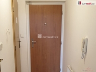 Pron�jem bytu 1+kk, 27 m2, OV, Praha 10, Hostiva�, ul. Pra�sk�