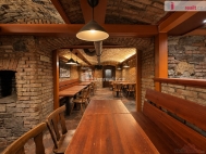 Pron�jem restaurace, Chomutov
