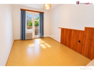 Pron�jem bytu 2+kk, 50 m2, OV, Praha 3, �i�kov, ul. Jeseniova