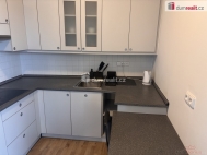 Pron�jem bytu 1+kk, 35 m2, OV, Praha 8, Kobylisy, ul. Klapkova