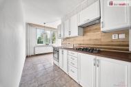 Prodej bytu 3+1, 76 m2, OV, Chodov (okres Sokolov), ul. �s. odboj���