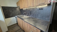 Pron�jem bytu 3+1, 61 m2, OV, Zl�n, Malenovice, ul. Ml�nsk�