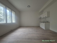 Pron�jem bytu 1+kk, 30 m2, OV, Praha 8, Libe�, ul. Na Truhl��ce