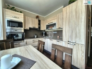 Prodej bytu 4+1, 84 m2, OV, A� (okres Cheb), ul. Dobrovsk�ho